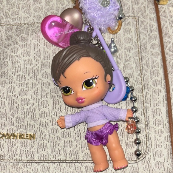 Bratz doll keychain with lipgloss - Picture 1 of 7